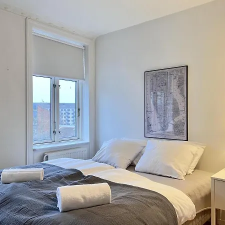 アパート Two Bedroom In Copenhagen, Bhmensgade 9, 2 コペンハーゲン